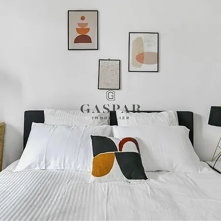 Gaspar- 2 With Balcony- Metro Marcel Sembat Апартаменты Булонь-Бийанкур